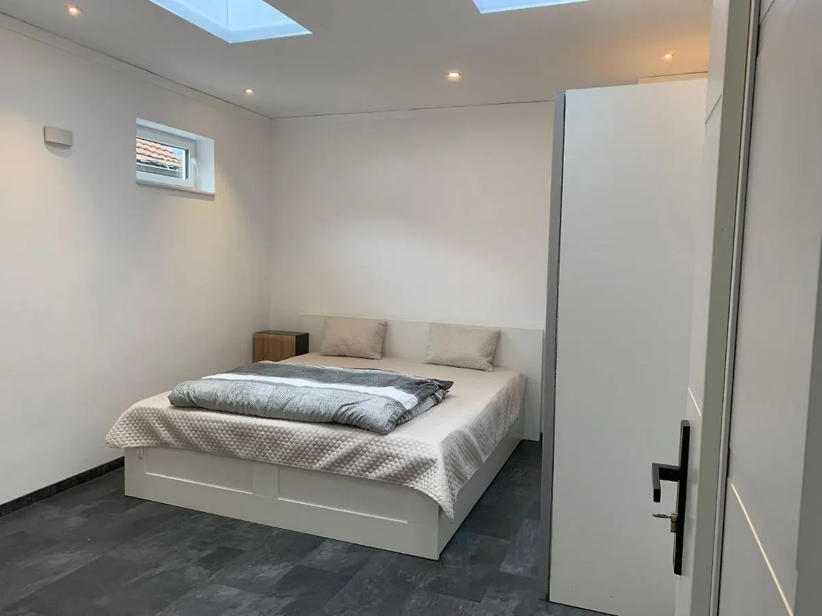 Schlafzimmer Nr1 Heidingsfeld Wuerzburg